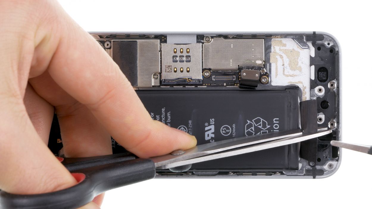 iPhone SE Akku tauschen - Reparaturanleitung | iDoc