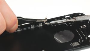 iPhone 7 Removing the sleep/wake and volume button Guide – iDoc