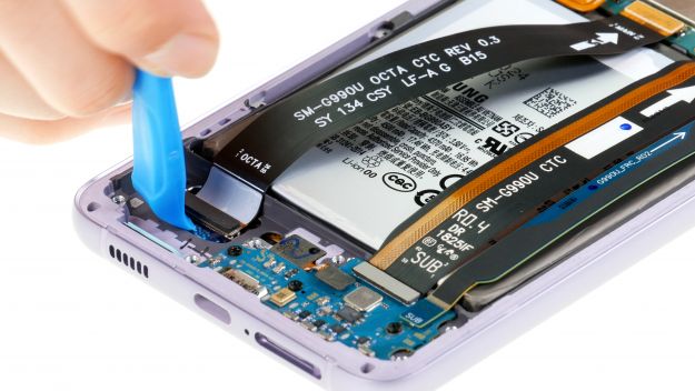 Samsung Galaxy S21 FE 5G battery replacement - repair guide | iDoc